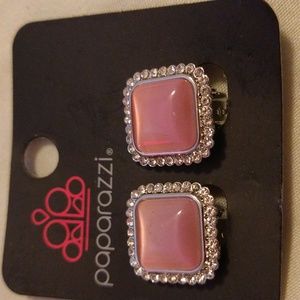 NWT Paparazzi Pink Stone with Faux Diamonds Border. Clip Earrings. Silvertone